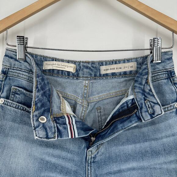 Anthropologie Pilcro High Rise Slim Straight Jeans Distressed Denim Medium Wash - Picture 9 of 10